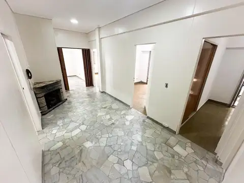 Casa en Venta en Parque Chacabuco, USD 298.000