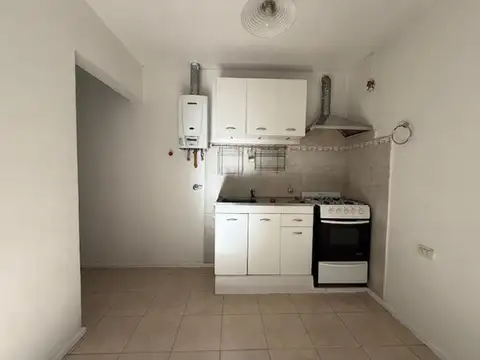 Casa en Alquiler en Lamadrid, $ 600.000