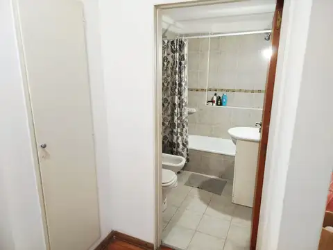 Departamento en Alquiler en Parque Patricios, $ 675.000