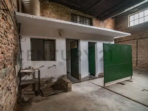 Galpon en Venta 8  mts Frente