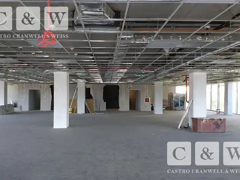 Oficina en Alquiler con 11 cocheras