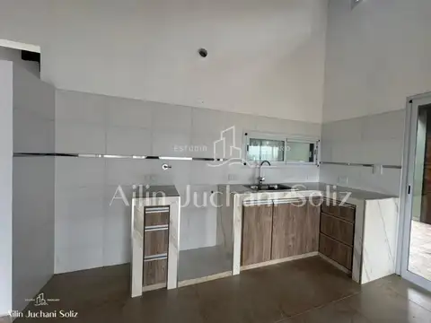 CASA MODERNA EN LOTE PROPIO