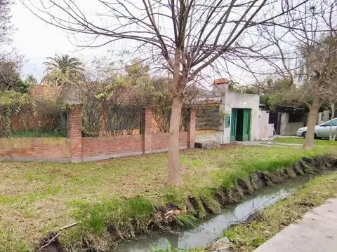 CASA EN VENTA EN PUNTA LARA A REFACCIONAR