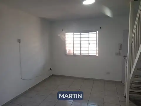 Departamento en Alquiler en Los Polvorines, $ 695.000