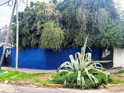 MUY BUENA PROPIEDAD PARA INVERSIONISTAS EN ESQUINA