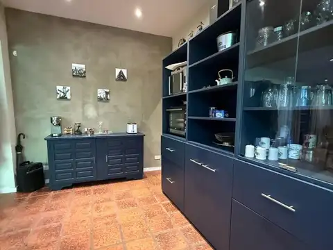 Moderna Casa En Loma Verde