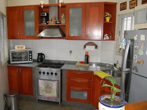 Aristóbulo del Valle al 5500