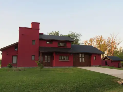 Callejon La Escondida