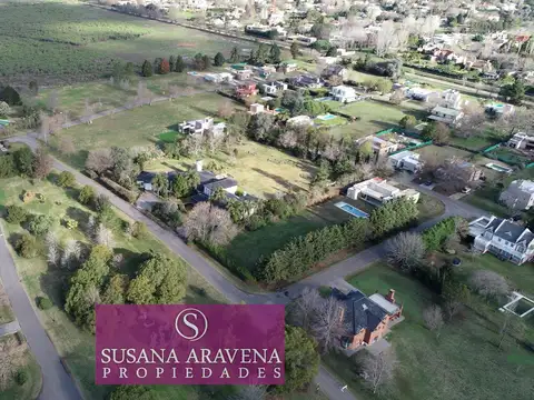 Terreno en Venta en Los Alcanfores, USD 98.000