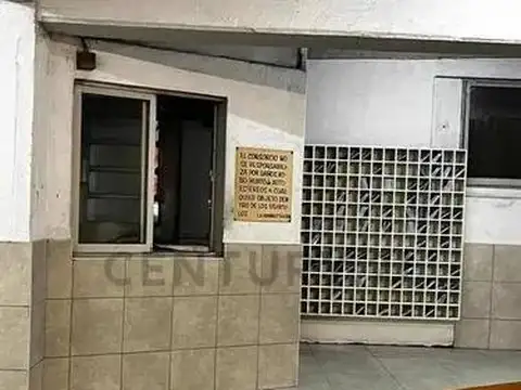 Paraguay 800, Piso 0