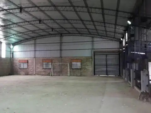 Galpon en Venta 35  mts Fondo