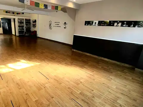 Local en Venta 50 años