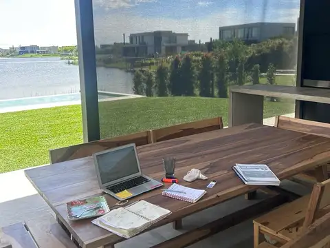 Casa en Alquiler al Noroeste