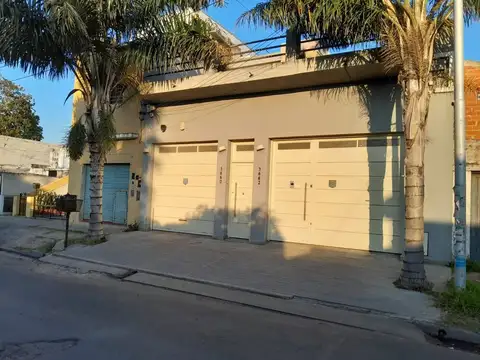 GALPON  OFICINAS CON CASA VENTA LANUS APTO CREDITO