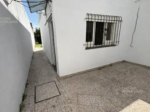 Depto Tipo Casa en Venta en Ramos Mejia Norte, USD 90.000