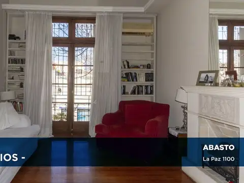 CASA EN VENTA ABASTO DOS DORMITORIOS