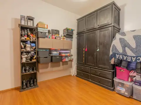 Depto Tipo Casa en Venta en Versalles, USD 143.000