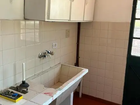 Casa 3 ambientes con 1 baño