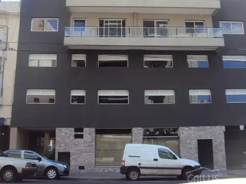 Cochera en  Venta sobre avenida