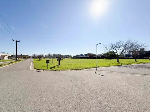 TERRENO EN VENTA EN PERGAMINO EN BARRIO CERRADO