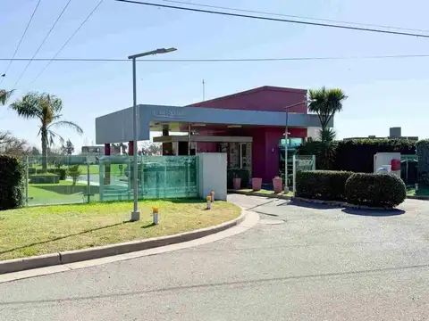 Avenida Carlos Pellegrini 3500