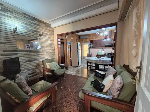 Depto Tipo Casa en Venta con 1 cocheras