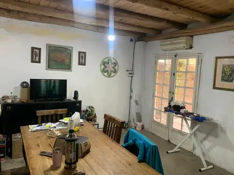 Casa 4 ambientes con 1 baño