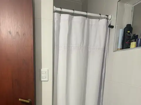 DEPTO CENTRICO - RECICLADO - 2 DORMITORIOS - 1° PISO