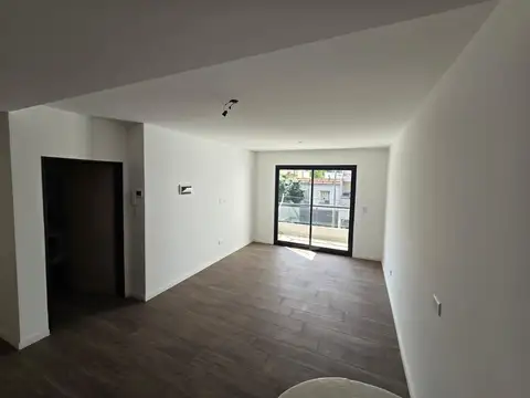 Venta - 2 Ambientes con balcón - A estrenar - Floresta