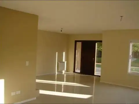 Casa en Venta en Septiembre, USD 307.000