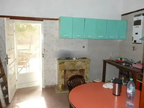 Casa 4 ambientes con 1 baño