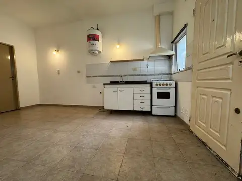 Depto Tipo Casa 2 ambientes con 1 baño