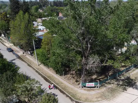 Rio Pilcomayo esquina Suiza - Presidente Derqui.