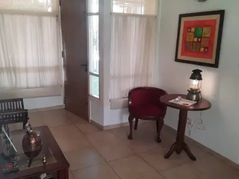 CHALET EN MUY BUEN ESTADO EN QUILMES