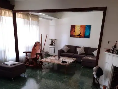 Casa en Venta en Quilmes Oeste, USD 320.000