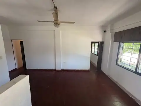 Depto Tipo Casa en Alquiler de 2 ambientes