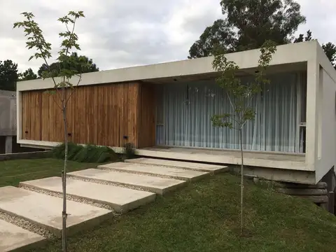 Casa - Barrio Costa Esmeralda