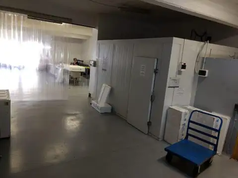 Galpon en Venta en Villa Lynch, USD 350.000