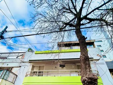 Depto Tipo Casa en Venta de 5 ambientes