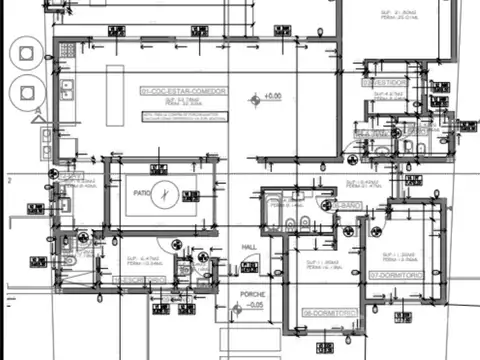 Casa 5 ambientes con 3 baños