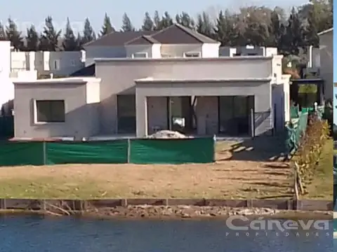 Casa en  San Matias area 1