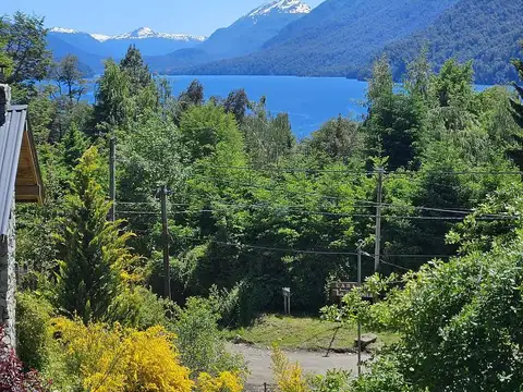 Casa 8 ambientes con 7 baños