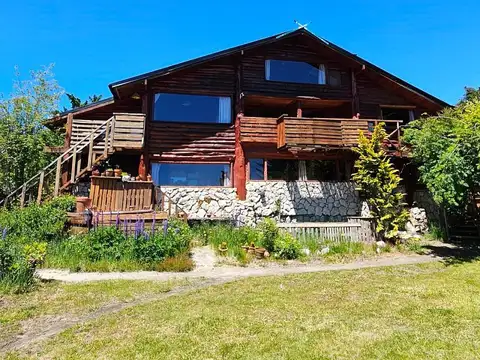 Calle Lolog Vista al Lago