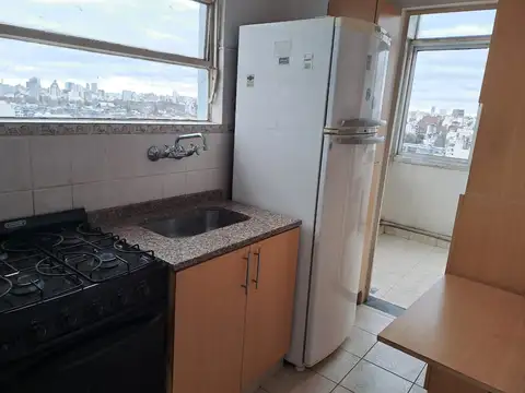 Departamento de 2 ambientes super luminisos, vista abierta, 2 cuadras de Subte (estación Los Incas)