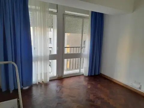 Centro Av Colón 300 Dpto. Externo, 7° luminoso/amplio.