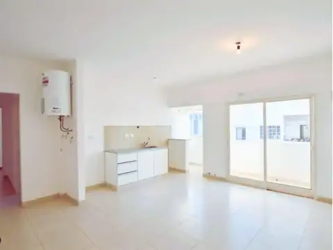 VENTA DEPARTAMENTO 2 HABITACIONES Y COCHERA-C.URBAN LA PLATA