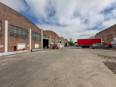 Galpon en Alquiler en Pompeya, USD 23.000