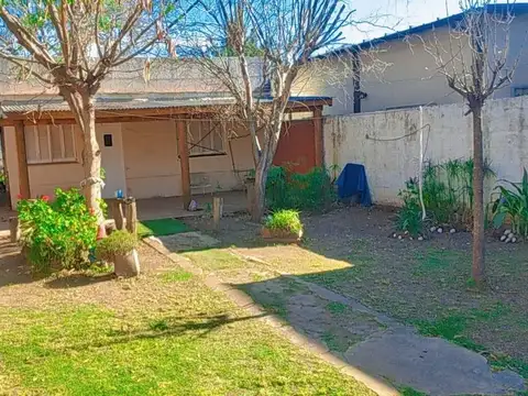 CASA 3 AMBIENTES EN VENTA EN MERLO A REFACCIONAR