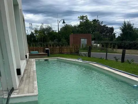 Casa en El Yacht en venta