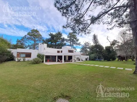 Casa Playa Brava - 5 dormitorios y dependencia de servicio piscina